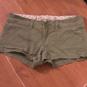 Sz 3 Hollister Short